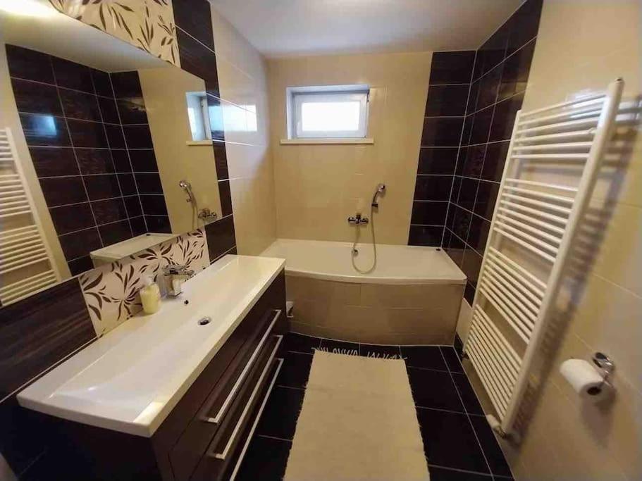 Lovely Apartment - Zilina Centrum Екстер'єр фото