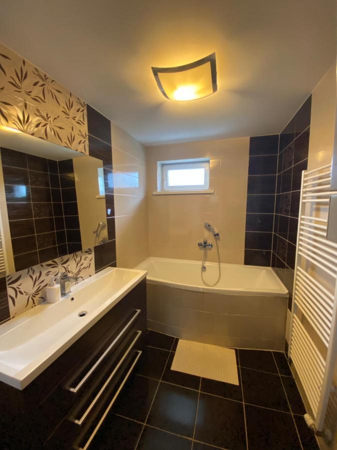 Lovely Apartment - Zilina Centrum Екстер'єр фото